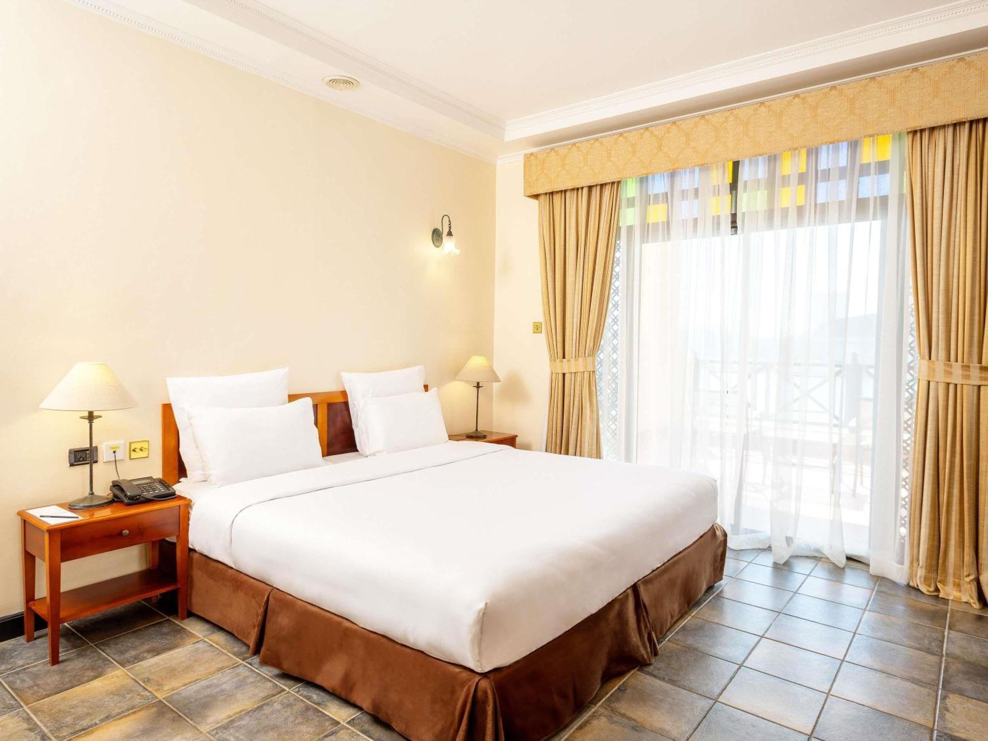 One Bedroom Suite with Balcony Sea View - Guaranteed 3pm Late Check Out and 20% Discount on F&B (applicable only on weekdays)
